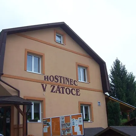 Penzion V Zátoce 3*
